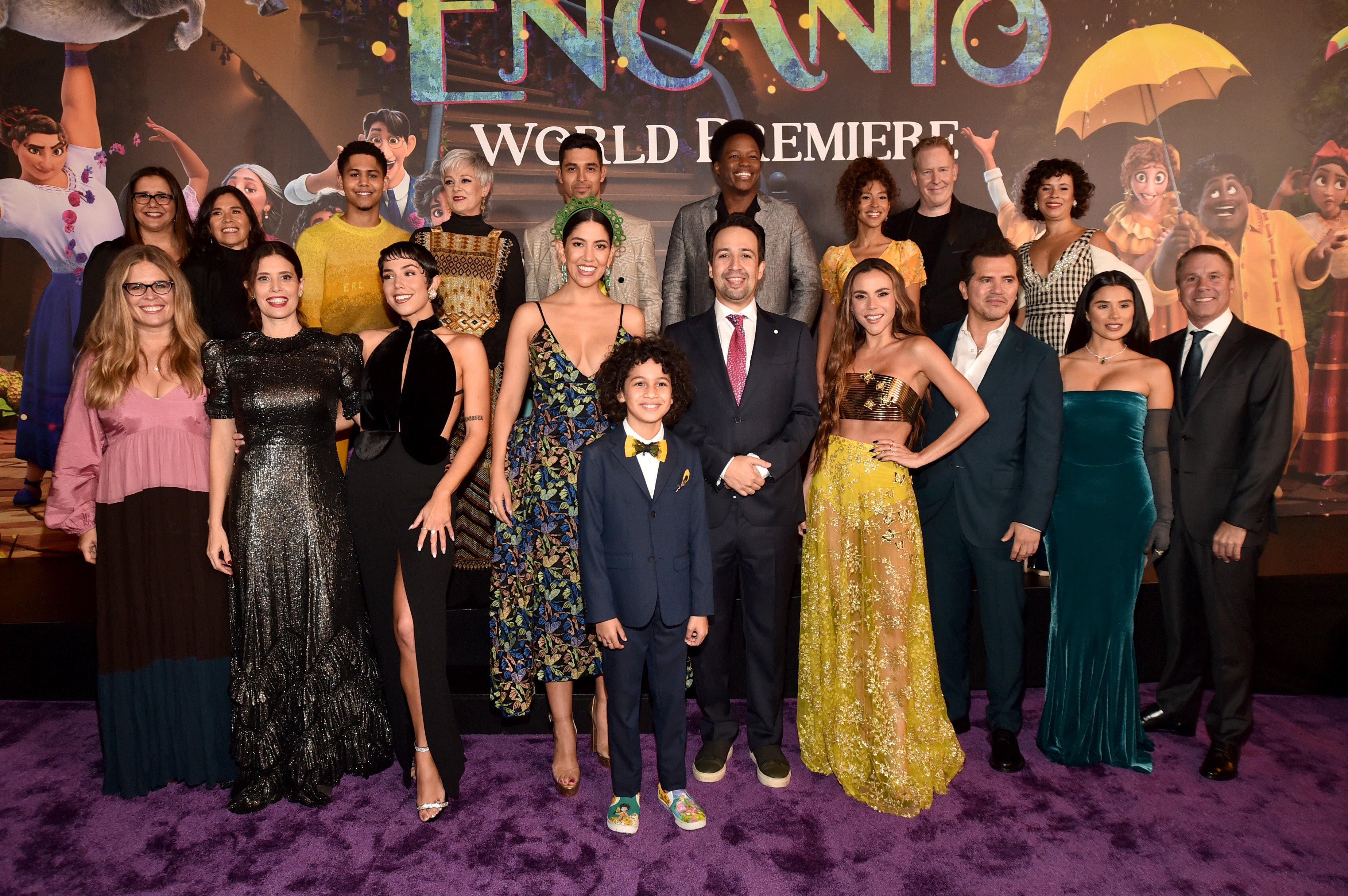 HOLLYWOOD FESTEJÓ AL RITMO DE CARLOS VIVES EL ESTRENO DE ENCANTO, LA NUEVA PELÍCULA DE DISNEY INSPIRADA EN COLOMBIA