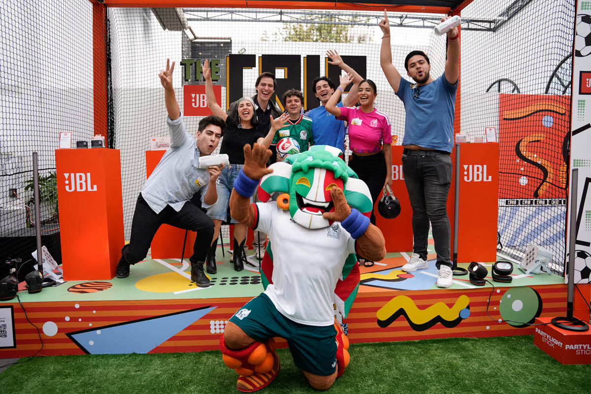 JBL celebra su legado y el futuro del audio con “The Crib 4.0”, una experiencia inmersiva que une tecnología, música y pasión por el deporte