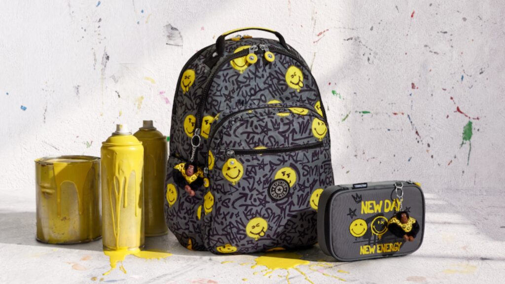 Kipling x SmileyWorld® | La colaboración que celebra la creatividad y la autoexpresión