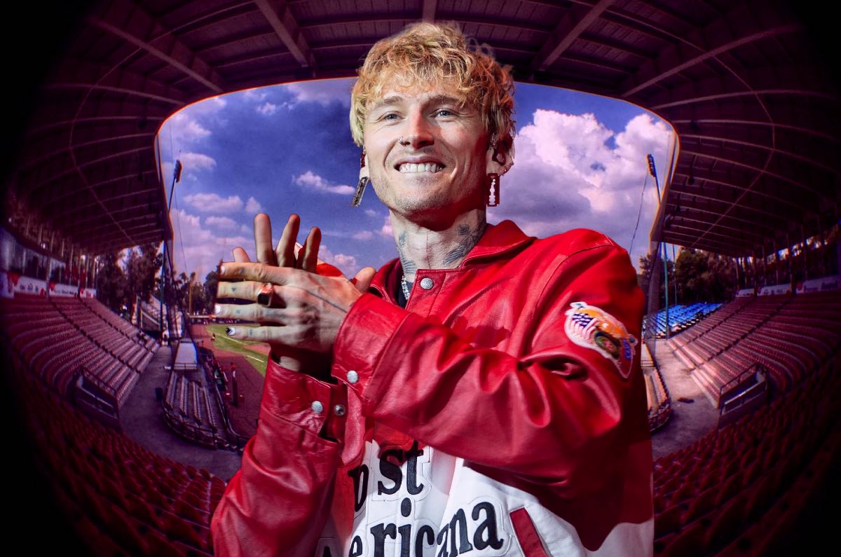 MGK por primera vez en México